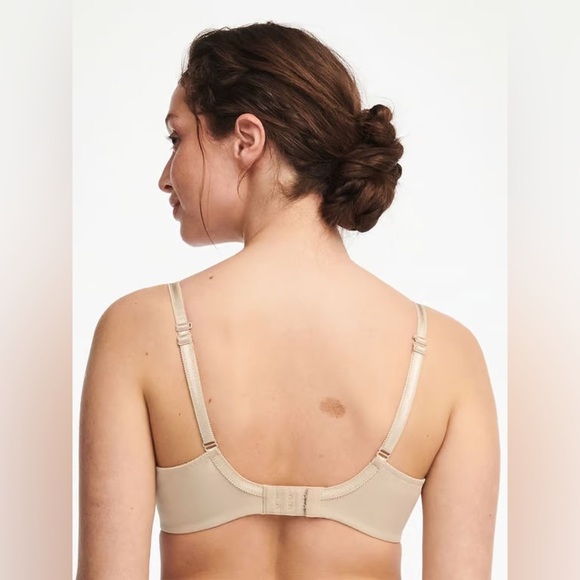 Chantelle Parisian Allure Unlined Plunge Bra - Nude Sand B1631 - Picture 2 of 6